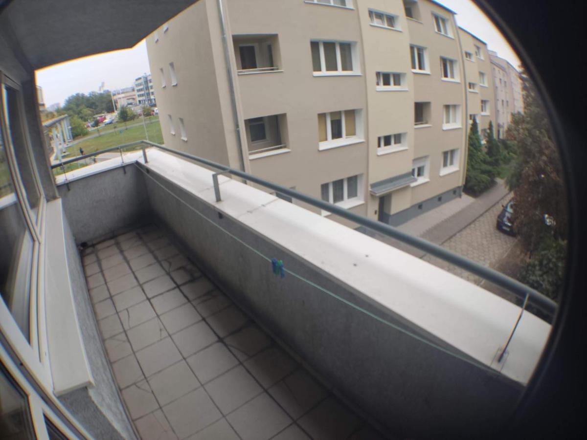 3030 Jana Spychalskiego 32 - Tanie Pokoje W Apartamencie - Samodzielne Zameldowanie - Self Check In Poznań Eksteriør bilde