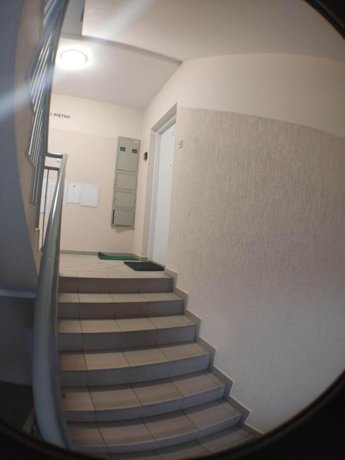 3030 Jana Spychalskiego 32 - Tanie Pokoje W Apartamencie - Samodzielne Zameldowanie - Self Check In Poznań Eksteriør bilde