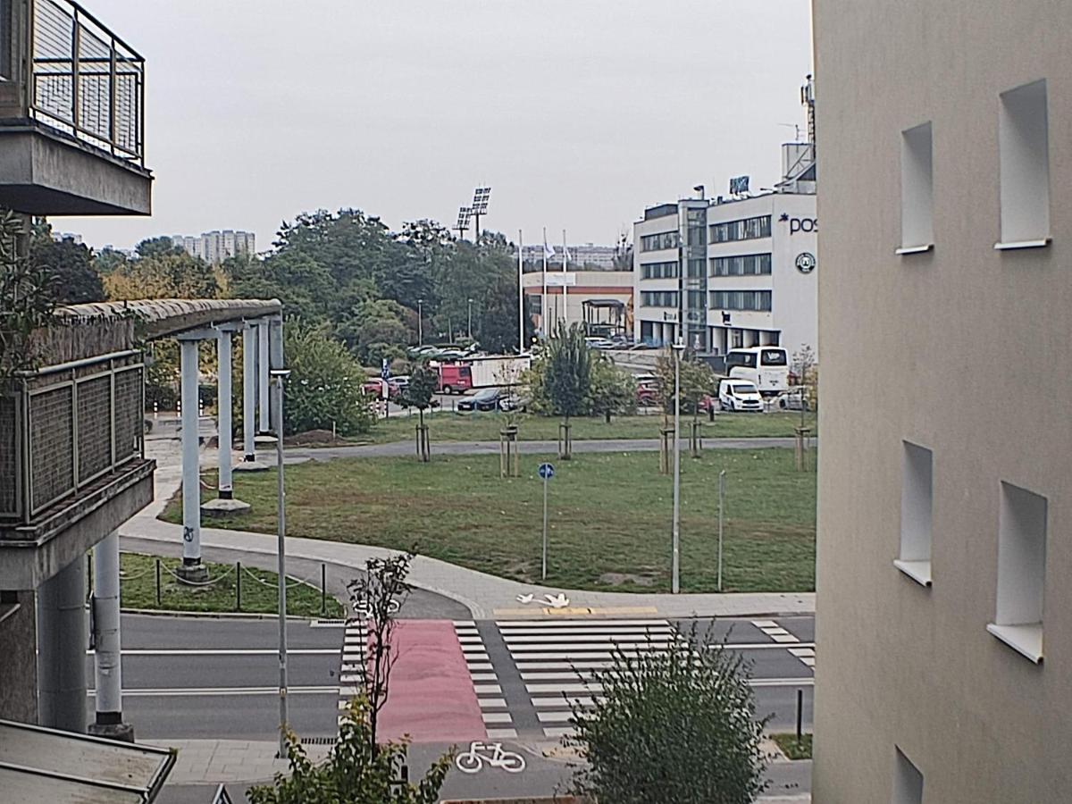 3030 Jana Spychalskiego 32 - Tanie Pokoje W Apartamencie - Samodzielne Zameldowanie - Self Check In Poznań Eksteriør bilde