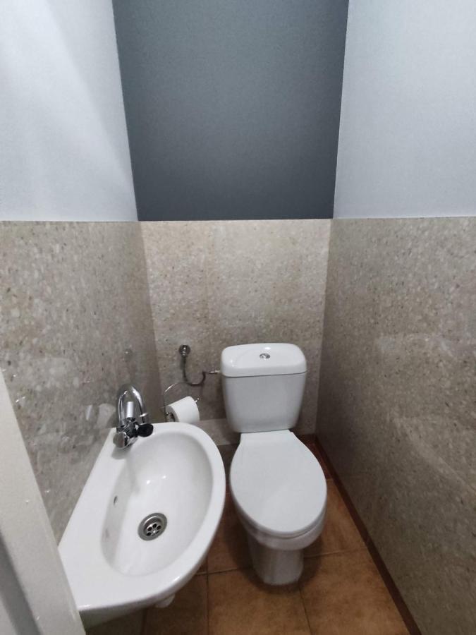 3030 Jana Spychalskiego 32 - Tanie Pokoje W Apartamencie - Samodzielne Zameldowanie - Self Check In Poznań Eksteriør bilde