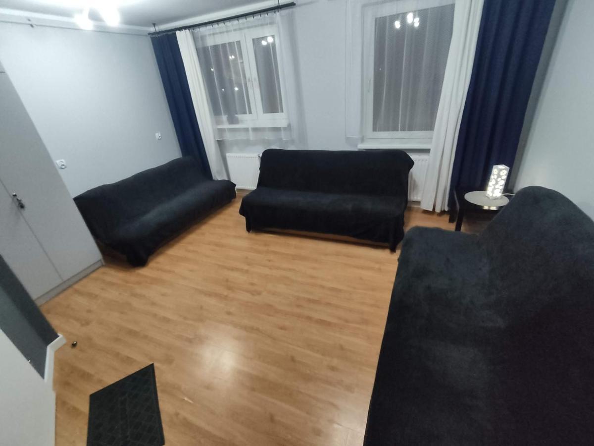 3030 Jana Spychalskiego 32 - Tanie Pokoje W Apartamencie - Samodzielne Zameldowanie - Self Check In Poznań Eksteriør bilde