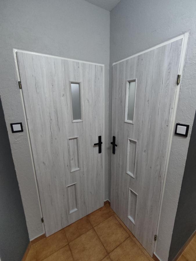 3030 Jana Spychalskiego 32 - Tanie Pokoje W Apartamencie - Samodzielne Zameldowanie - Self Check In Poznań Eksteriør bilde